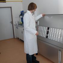 25.10.2010 - Virtuální procházka nanocentrem - podívejte se na přístroje v jeho laboratořích